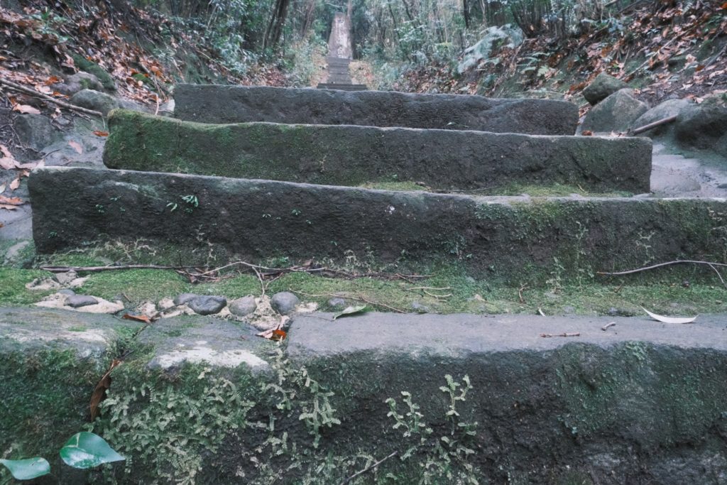 大尾神社の石段